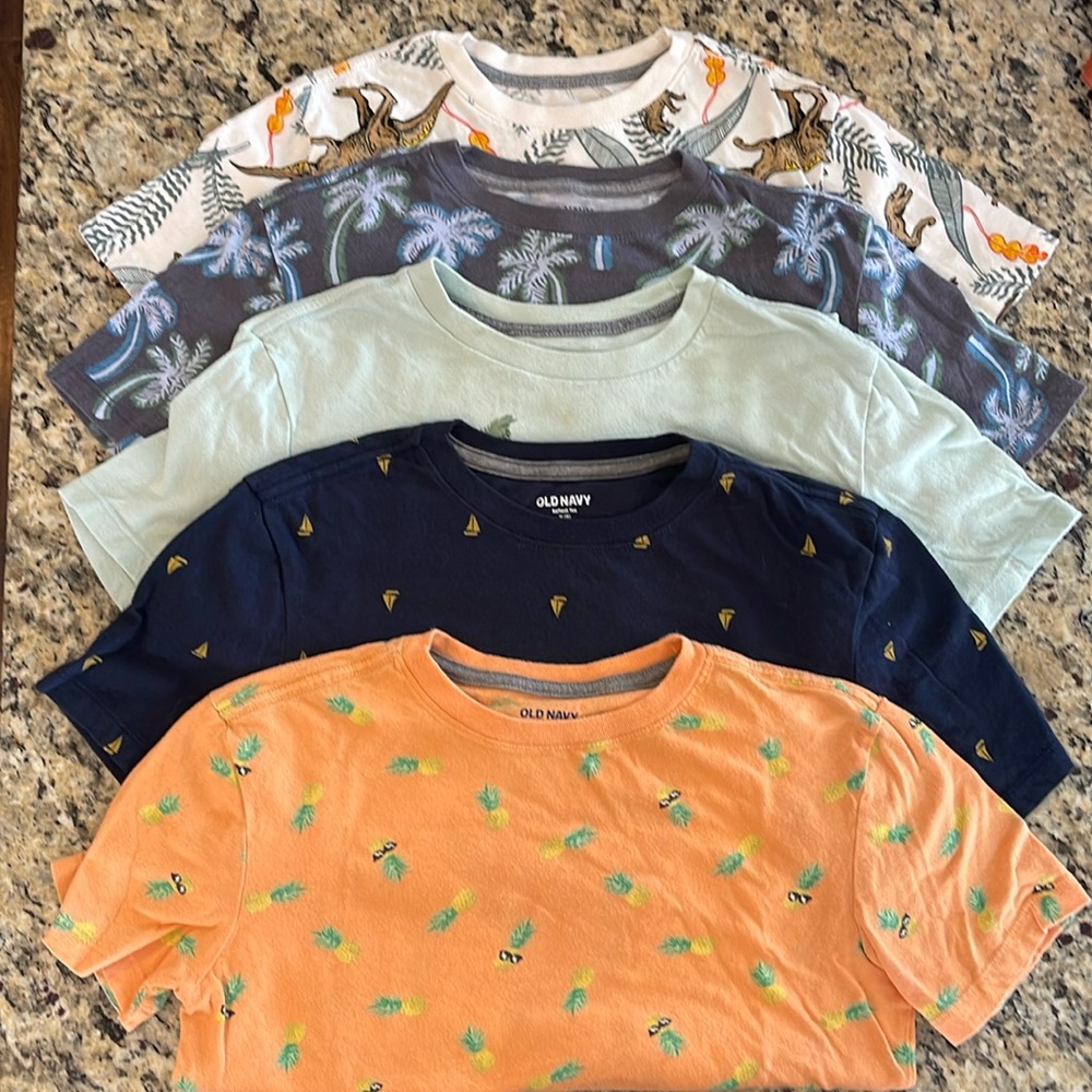 Old Navy Boys Tshirts - 5 pack